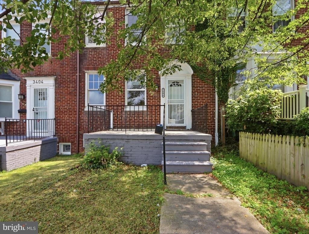 3406 Erdman Avenue - Photo 0