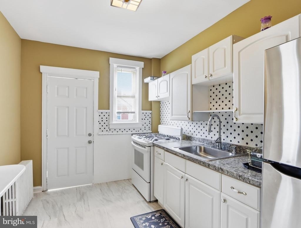 3406 Erdman Avenue - Photo 10