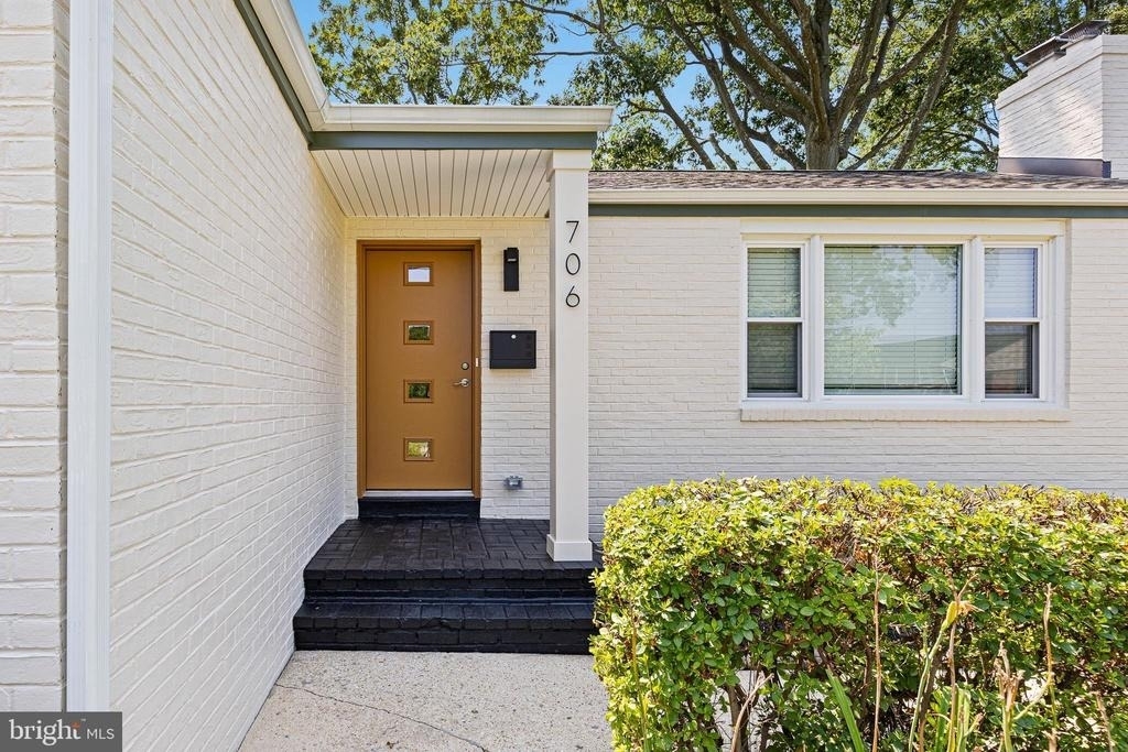 706 Sonora Avenue - Photo 2
