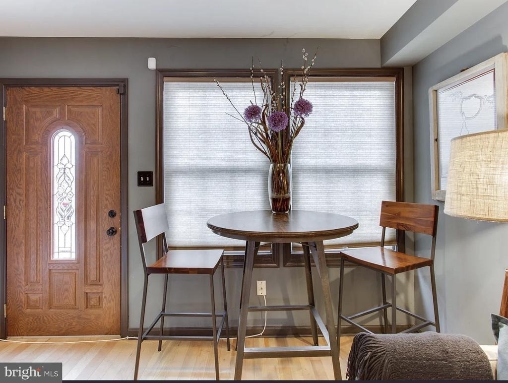 1634 Kramer Street Ne - Photo 3
