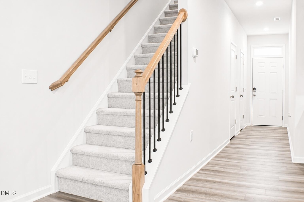 225 Peebles Drive - Photo 8