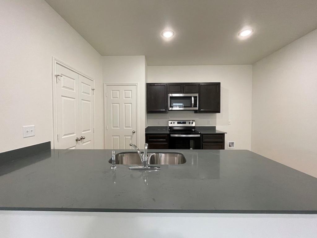 2317 Zanoletti Ct - Photo 9