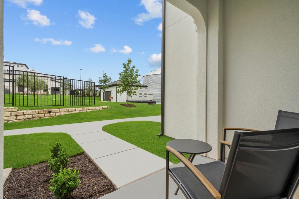 1664 Hillside Terrace - Photo 21