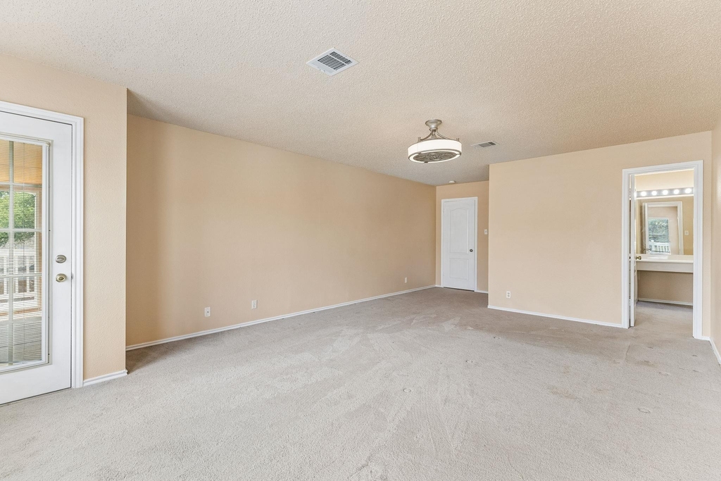 1300 Chalk Ln - Photo 20