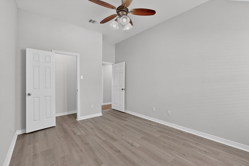 13809 Field Spar Dr - Photo 16