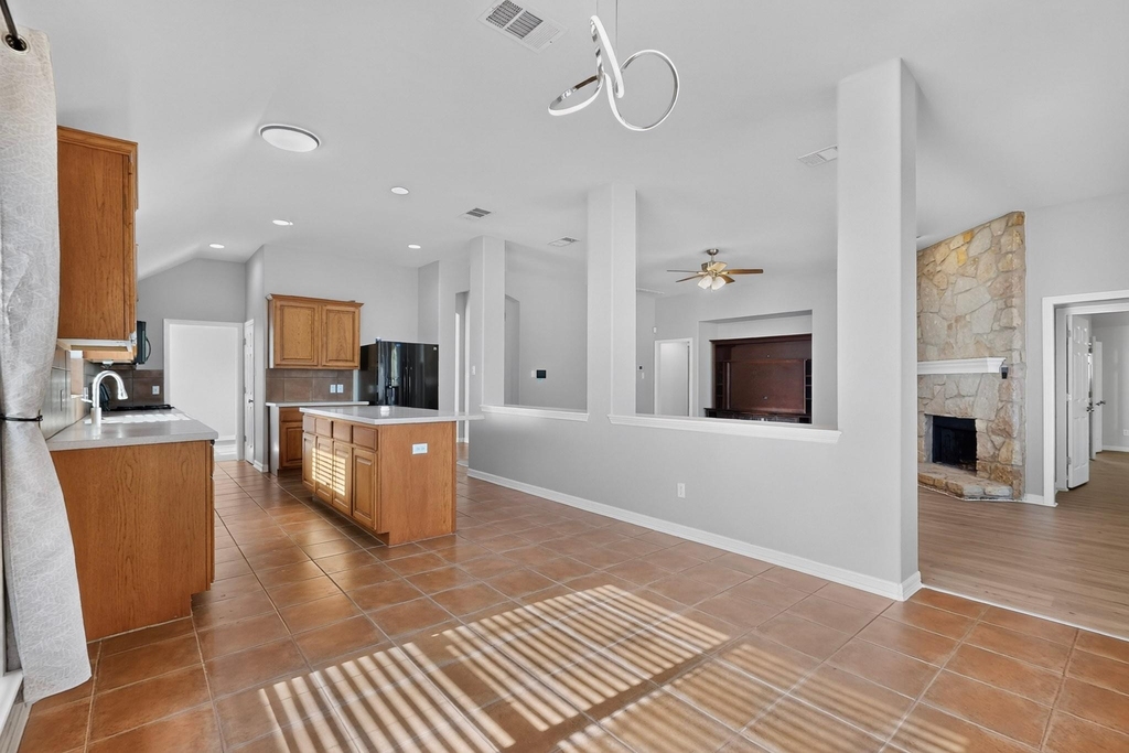 13809 Field Spar Dr - Photo 5