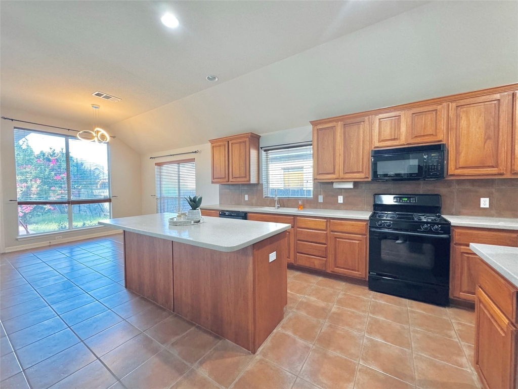13809 Field Spar Dr - Photo 4