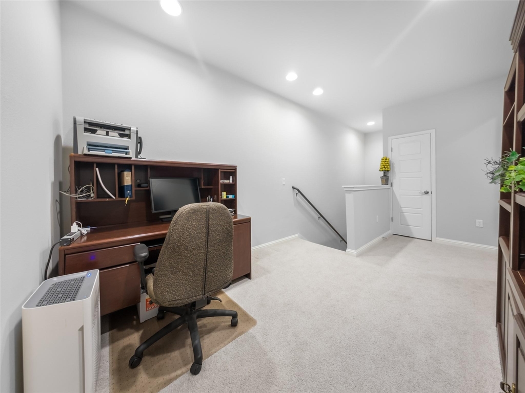 13800 Lyndhurst St - Photo 15