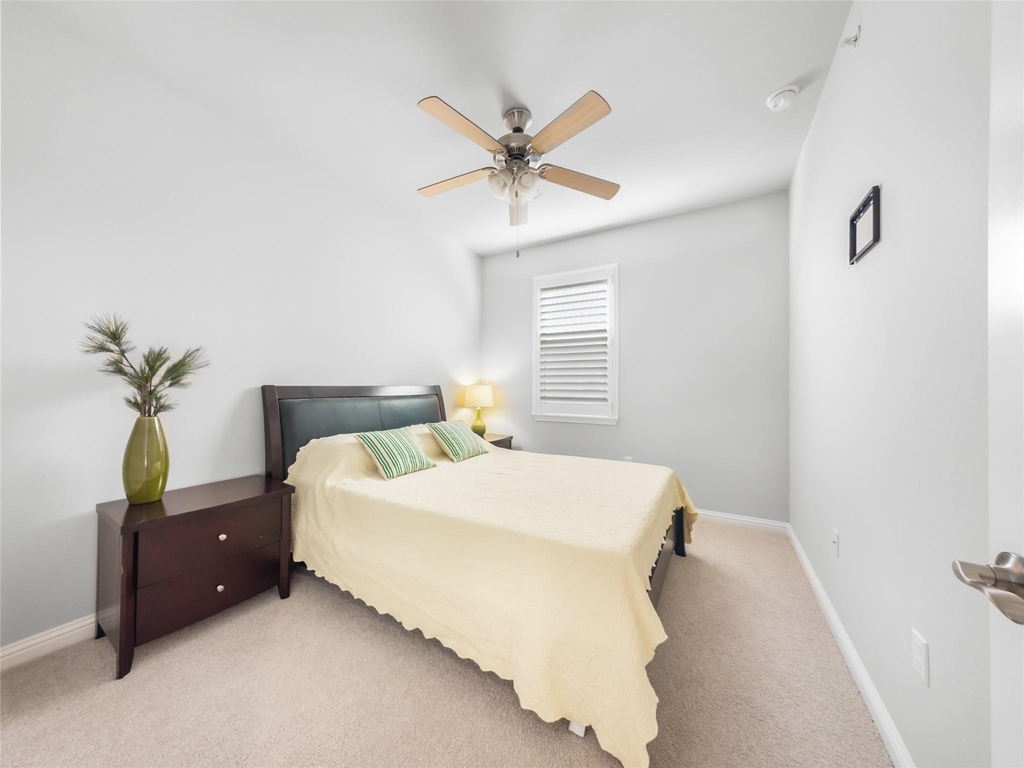 13800 Lyndhurst St - Photo 20