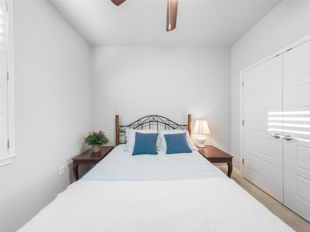 13800 Lyndhurst St - Photo 21