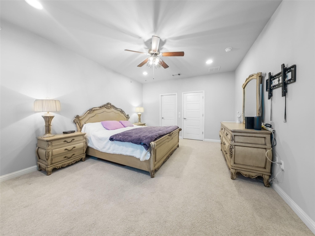 13800 Lyndhurst St - Photo 17