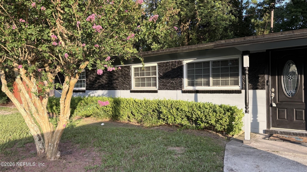 8036 Delaroche Drive - Photo 2