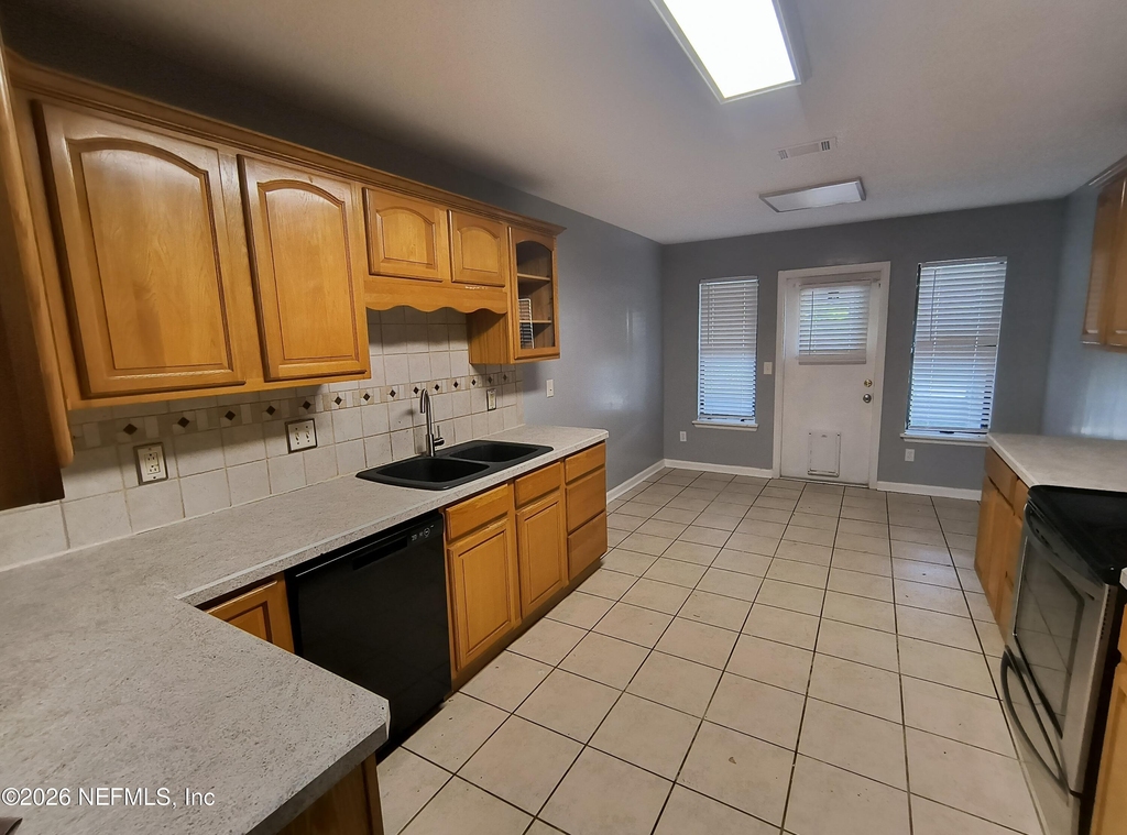 11510 Silk Oak Lane - Photo 2