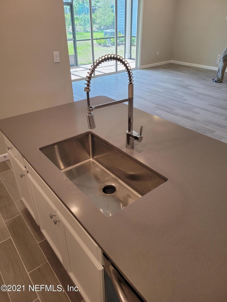 95 Bloomfield Way - Photo 3
