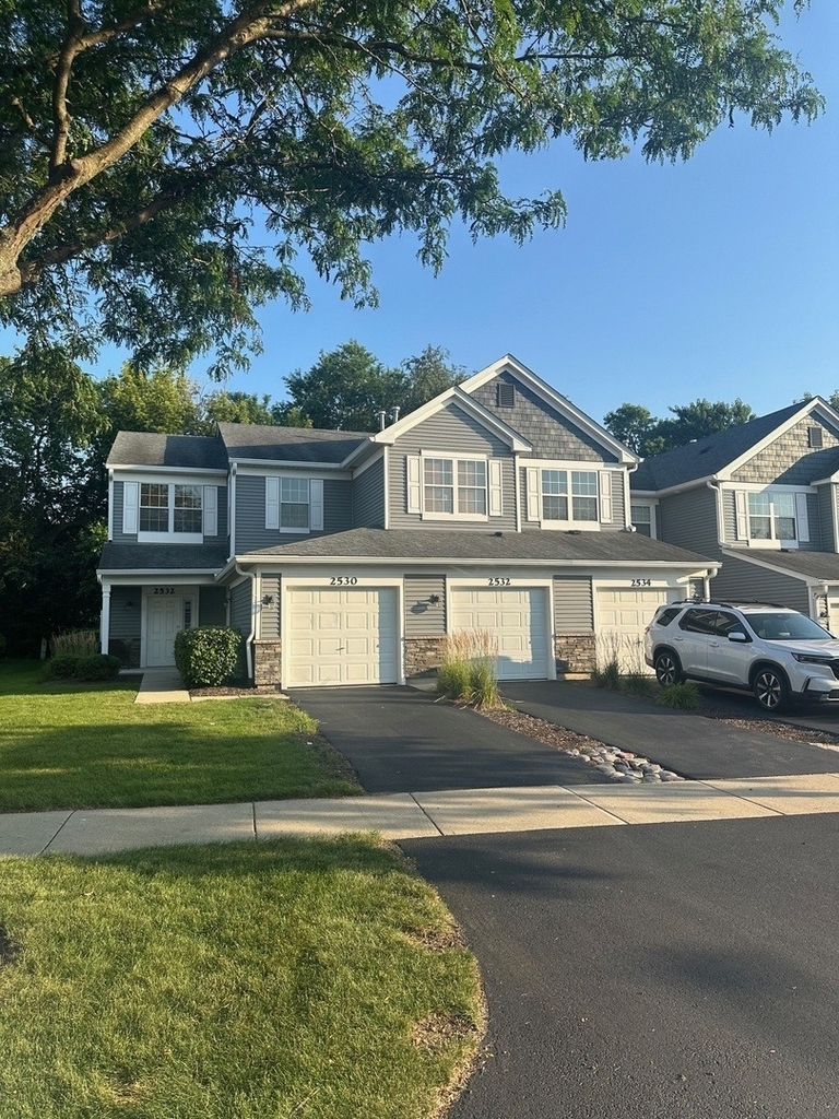 2532 Oneida Lane - Photo 0