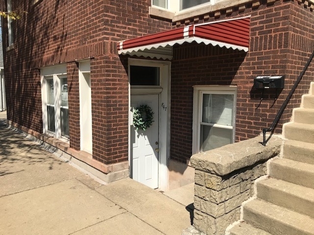 847 Hannah Avenue - Photo 0