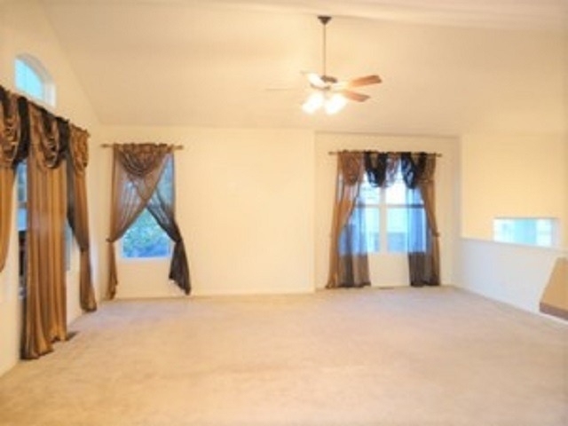 429 Grosvenor Lane - Photo 5