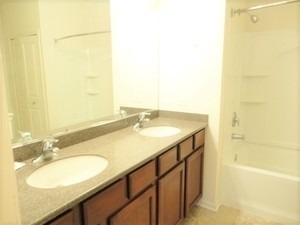 429 Grosvenor Lane - Photo 10