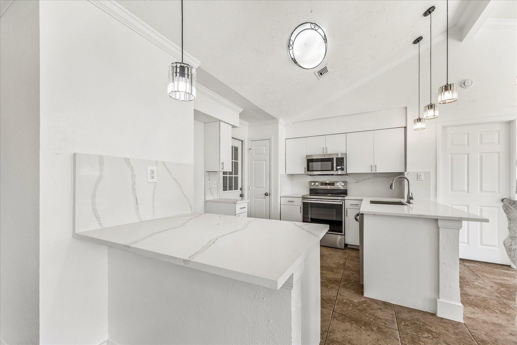 10111 Limewood Lane - Photo 6