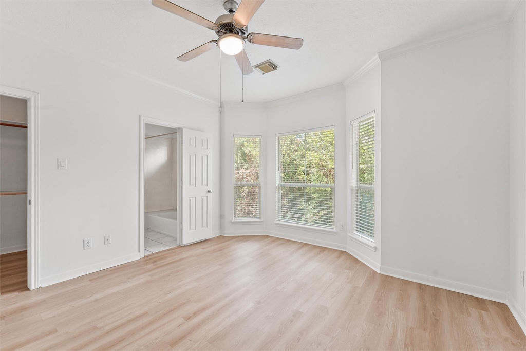 208 Hawthorne Street - Photo 19