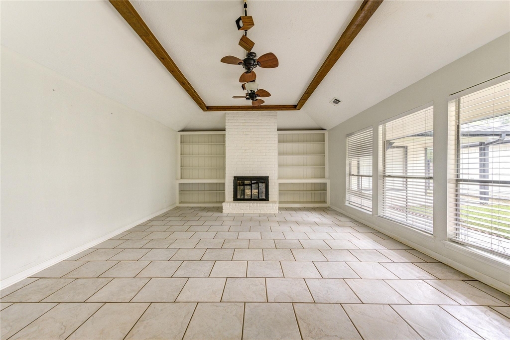 8107 Durklyn Lane - Photo 2