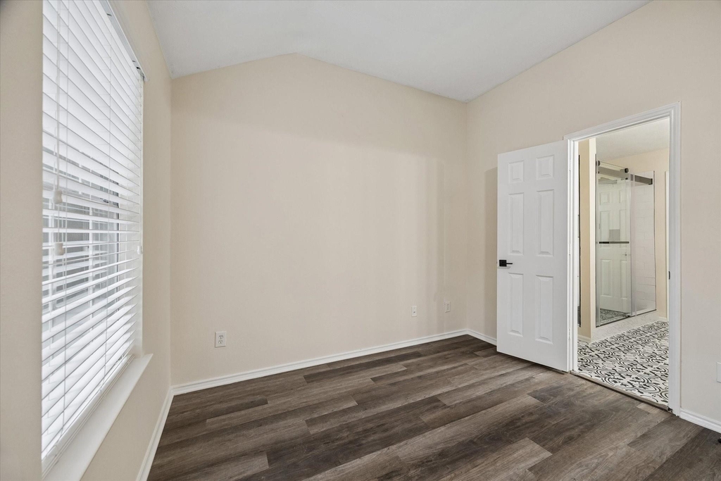 7 Wineberry Place - Photo 23