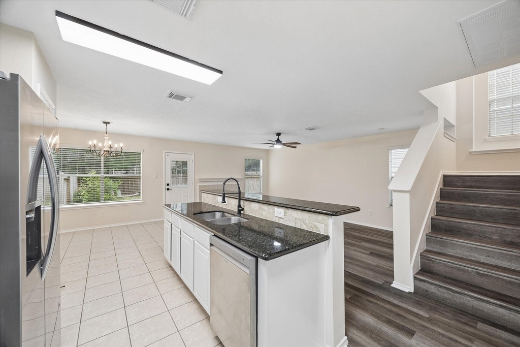 7 Wineberry Place - Photo 9