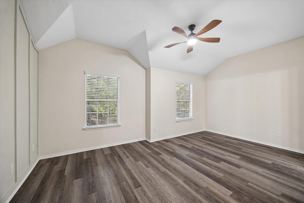 7 Wineberry Place - Photo 16