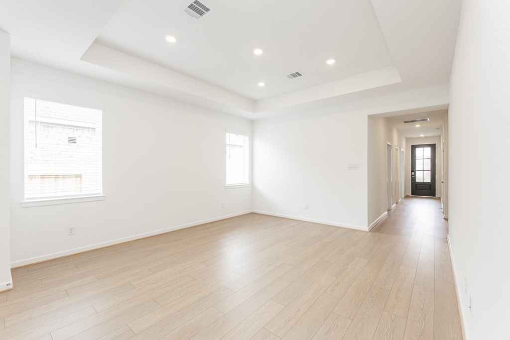 9723 Rialto Heights Drive - Photo 9