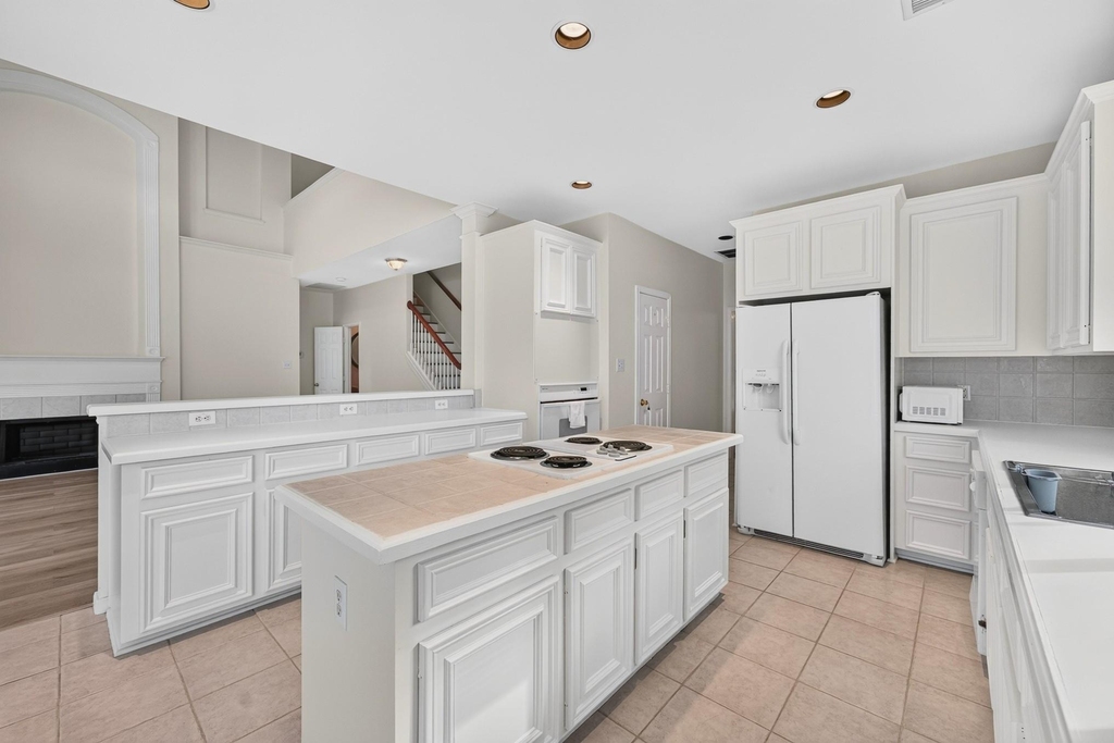 1727 Emma Cove Court - Photo 9