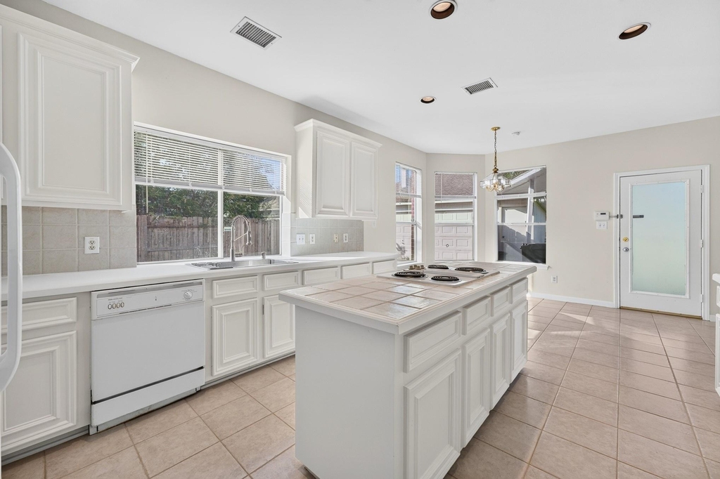 1727 Emma Cove Court - Photo 7