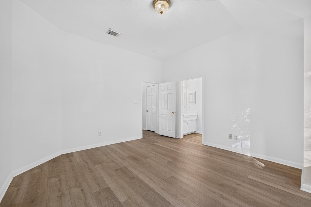 1727 Emma Cove Court - Photo 28