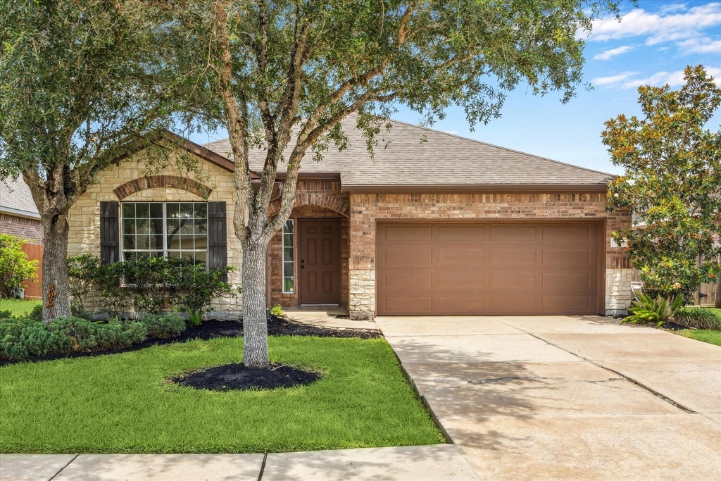 3105 W Trail Drive - Photo 0