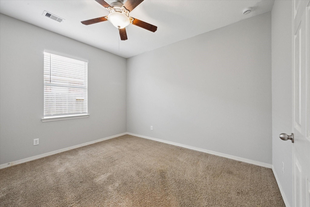 3105 W Trail Drive - Photo 10