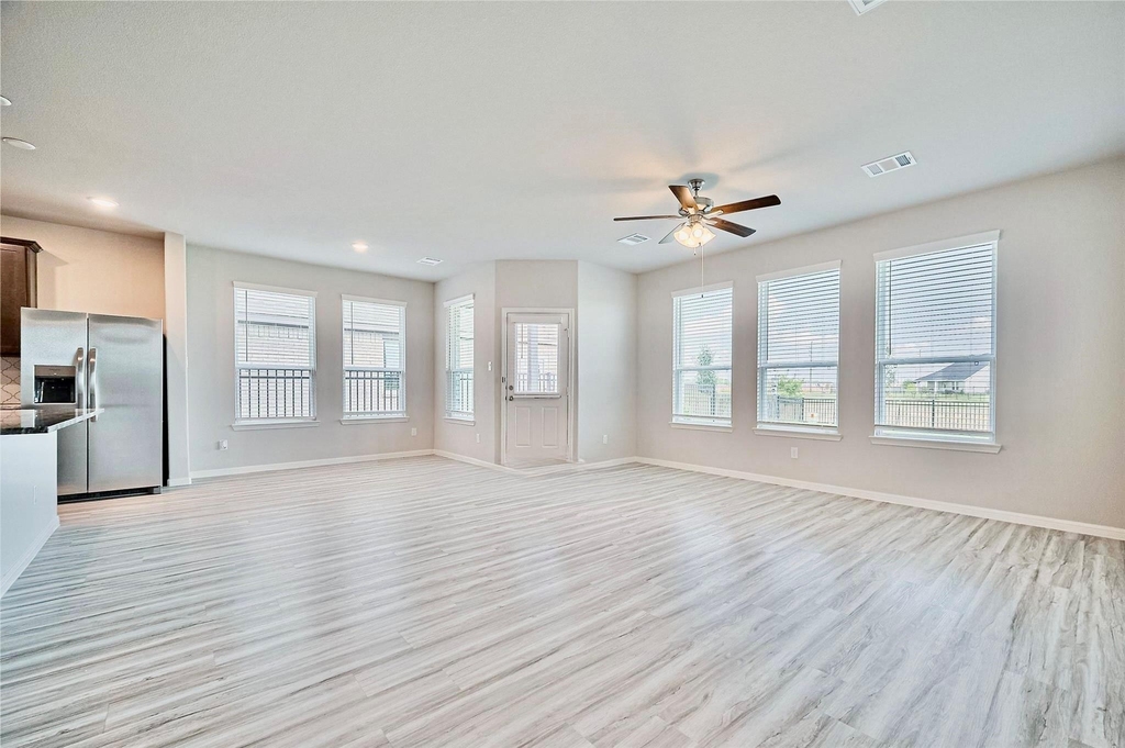 27231 Blue Pool Drive - Photo 5