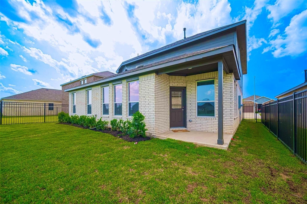 27231 Blue Pool Drive - Photo 24