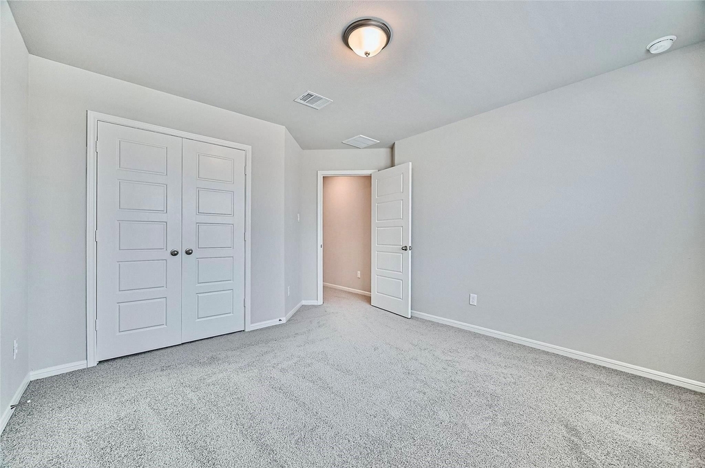 27231 Blue Pool Drive - Photo 9
