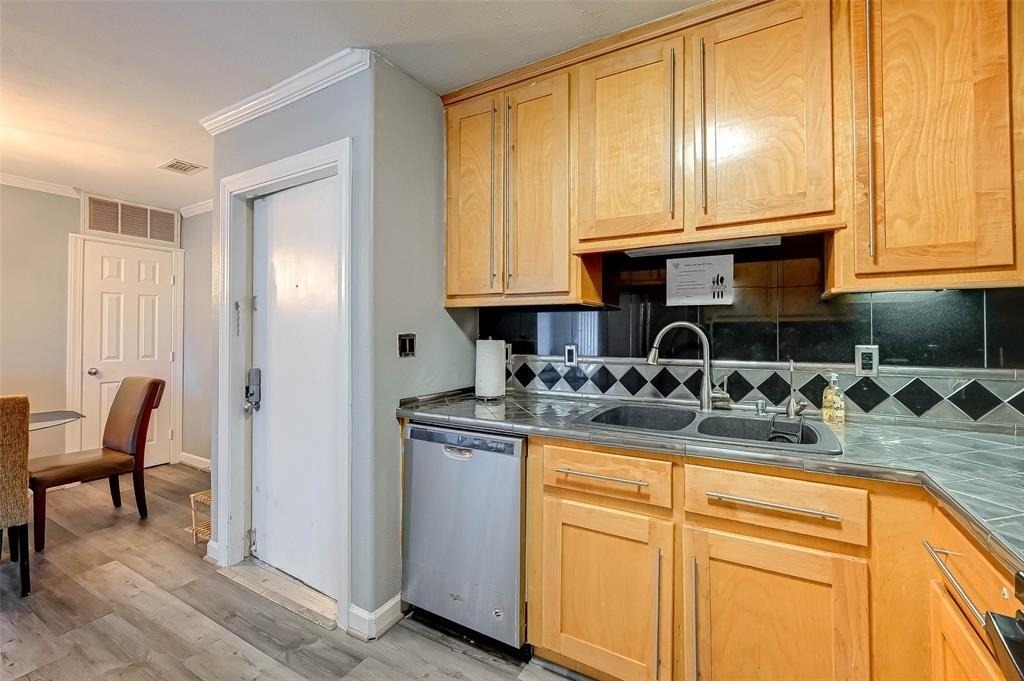 8427 Hearth Drive - Photo 5