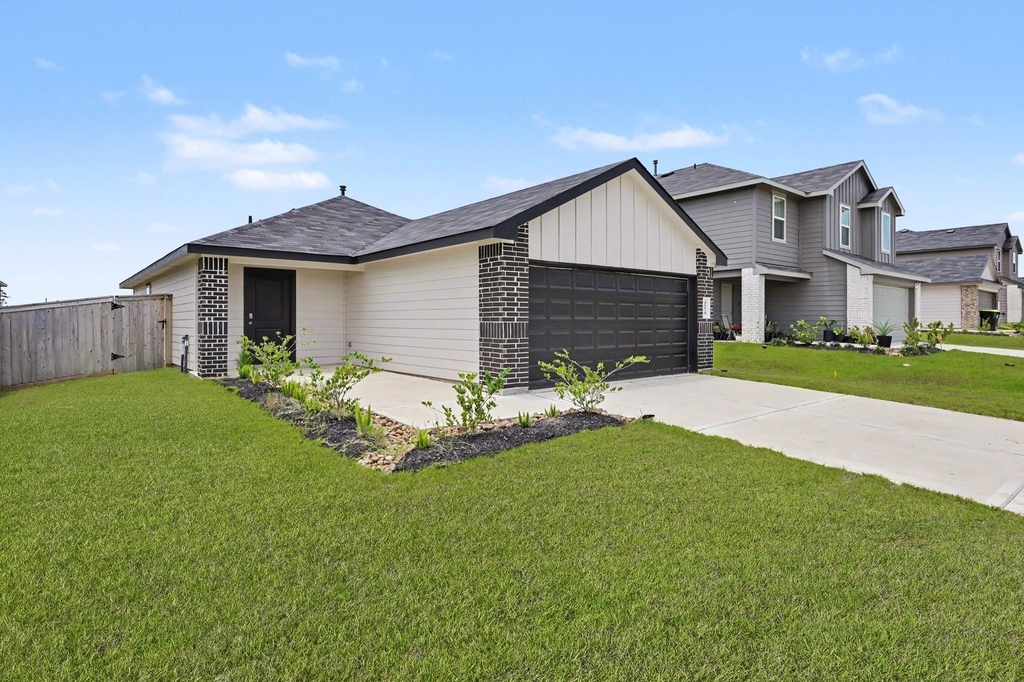 40839 Hawthorne Glades Street - Photo 43