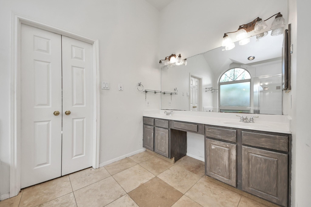 3818 S Barnett Way - Photo 37