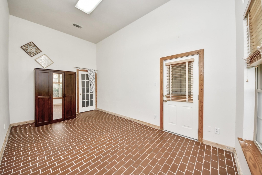 3818 S Barnett Way - Photo 14