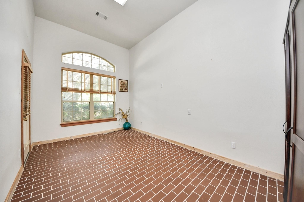 3818 S Barnett Way - Photo 13