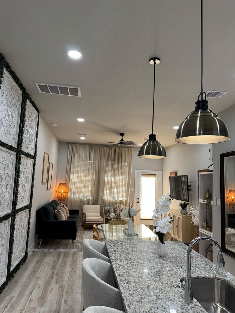 8324 Mariah Street - Photo 8