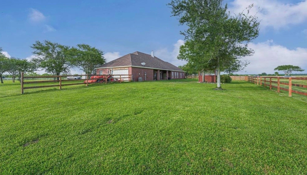 7630 Savannah Plantation Drive - Photo 18
