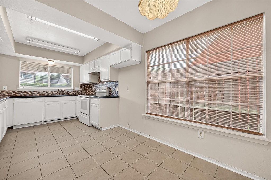16707 Running Quail Court - Photo 8