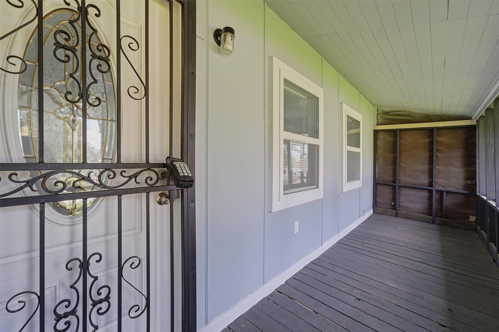2281 Des Jardines Street - Photo 3