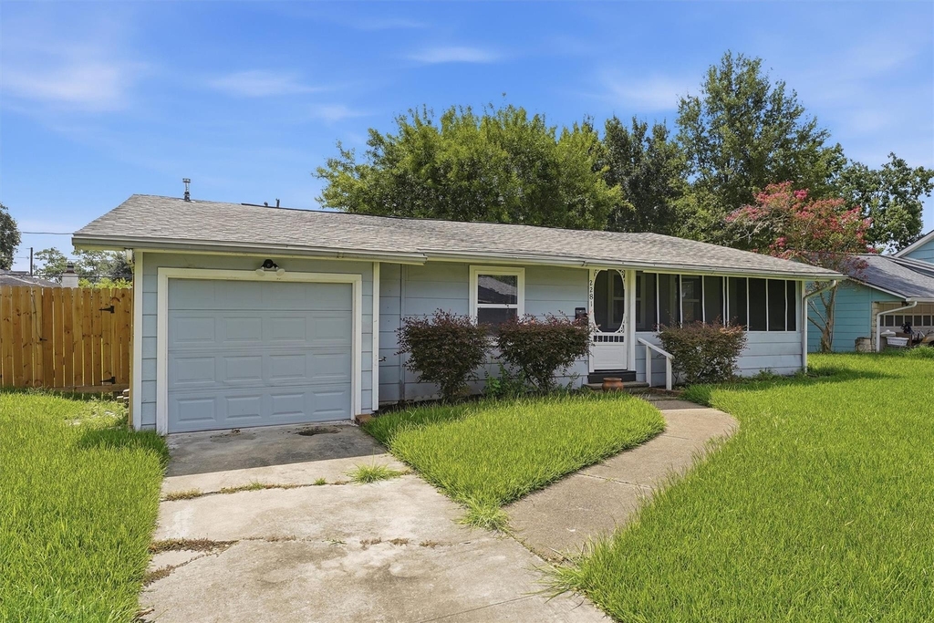 2281 Des Jardines Street - Photo 1