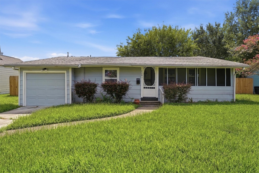 2281 Des Jardines Street - Photo 0