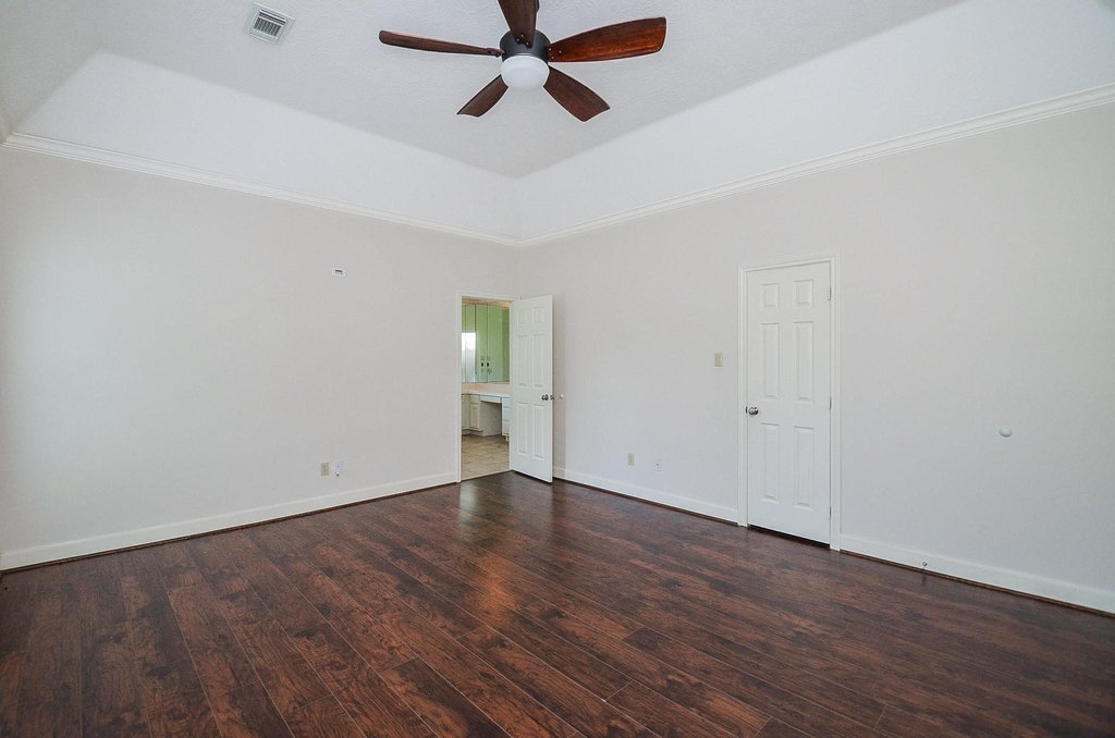 6007 Planters Point Court - Photo 11