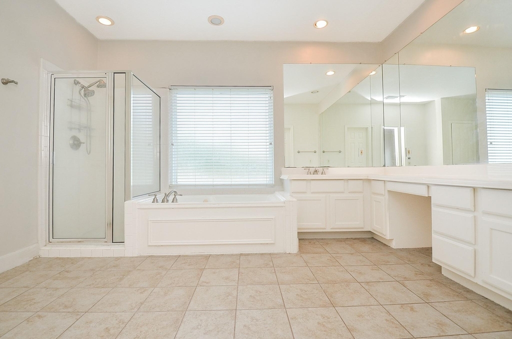 6007 Planters Point Court - Photo 12